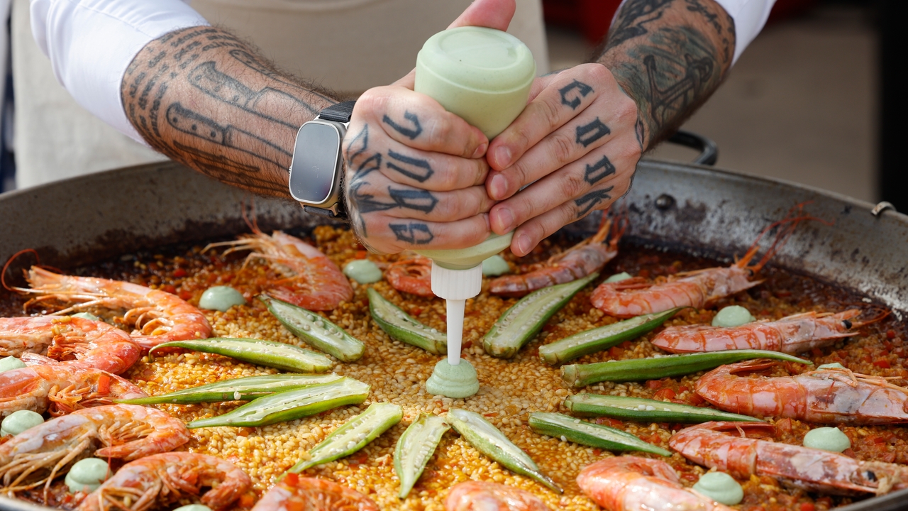 El chef Frederic Gallego, de Francia, gana el World Paella Day 2025