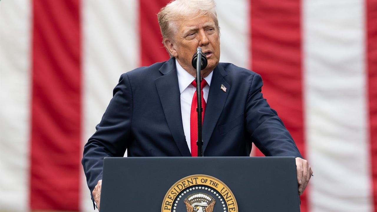 Trump confirma la muerte de tres personas en un nuevo ataque a una "narcolancha" en el Caribe