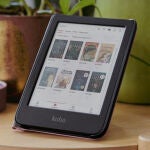 El lector de libros electrónicos Kobo Clara Colour es resistente al agua