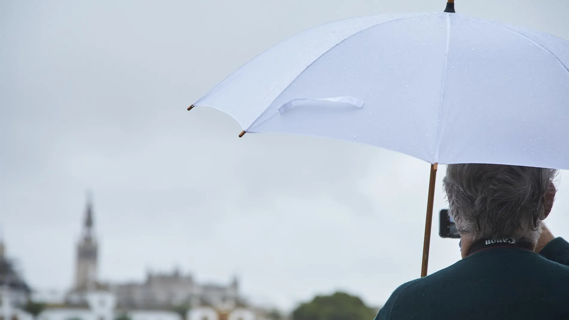 MURCIA.-El tiempo otoñal seguirá hasta jueves, con 10ºC menos de lo normal en mitad norte y lluvia en norte y este peninsulares
