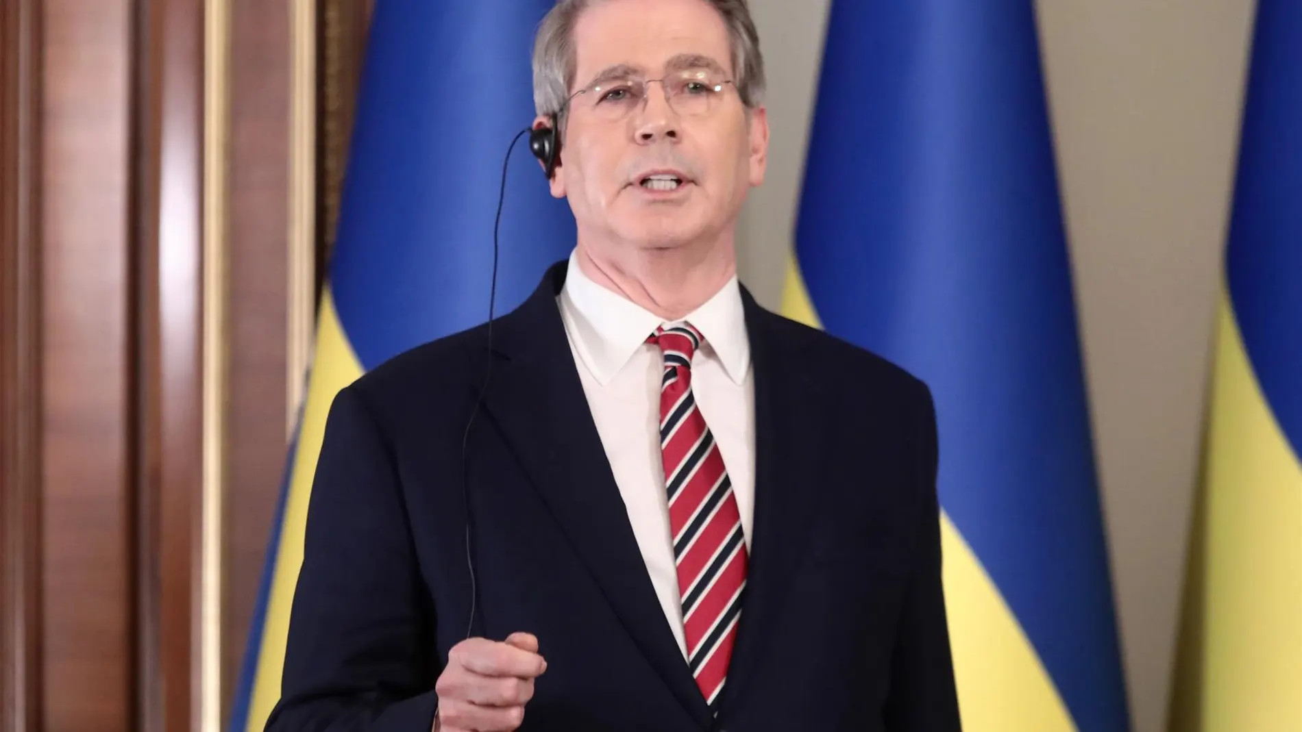 EEUU.- EEUU confirma estar dispuesto "a hacer lo que sea" para apoyar a Argentina antes de la reunión con Milei