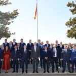  Su Majestad el Rey Don Felipe recibe en audiencia a una representación del Consejo de Cámaras de Comercio de Castilla y León que le entrega la Medalla de Honor de la institución