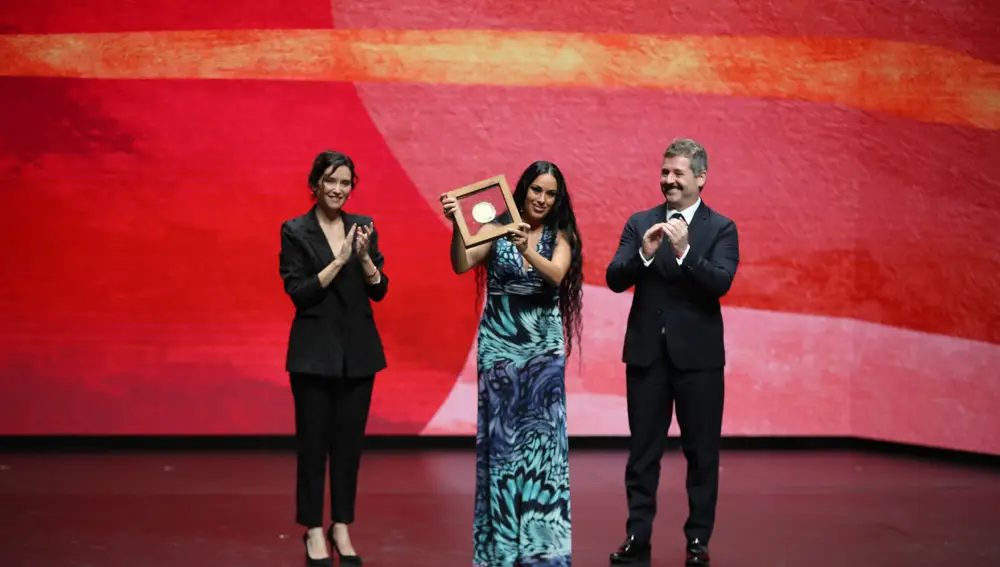Ayuso preside la entrega de la Medalla Internacional de las Artes y los Premios de Cultura 2025 del Gobierno regional