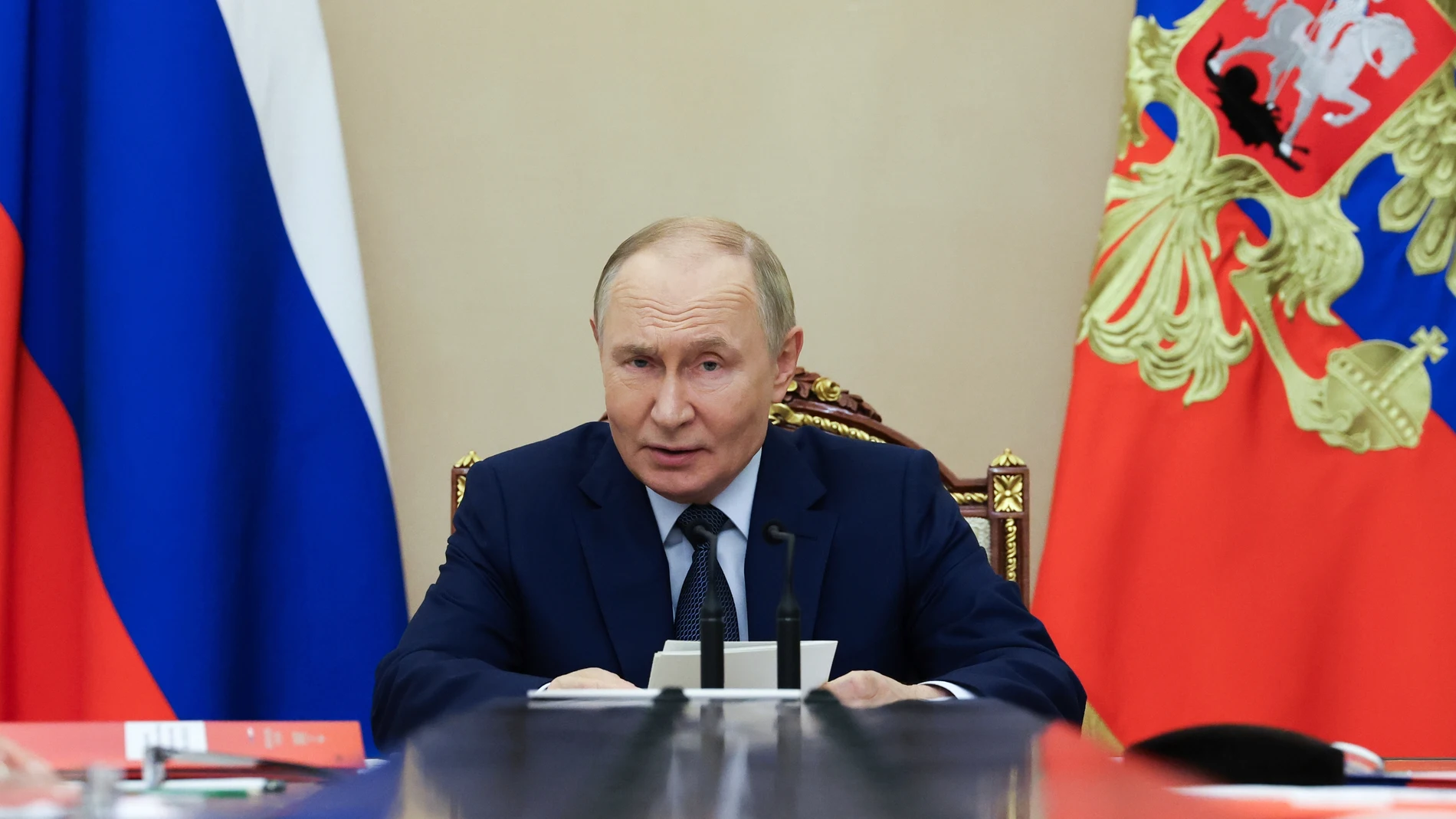Russian President Vladimir Putin chairs a Security Council meeting at the Kremlin in Russia, Monday, Sept. 22, 2025. (Alexander Kazakov, Sputnik, Kremlin Pool Photo via AP)