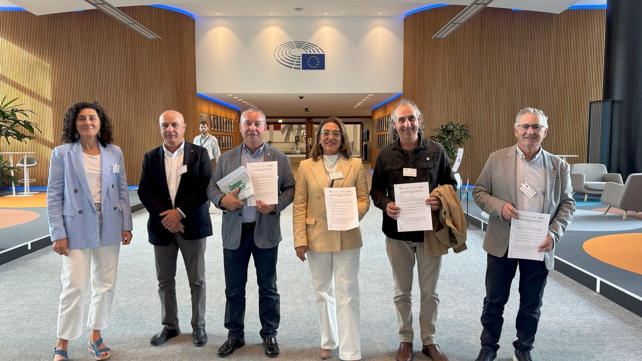 La Junta y las OPAs refuerzan la voz del sector agrario de Castilla y León en Bruselas para exigir una PAC más fuerte