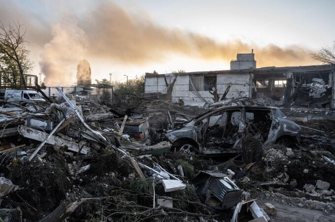 Imagen de una escena de guerra en Ucrania Imagen de una escena de guerra en Ucrania