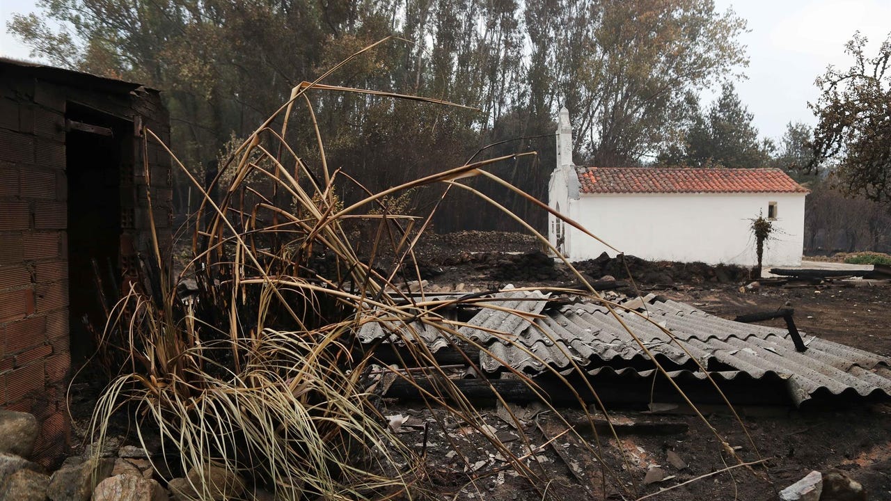 Estabilizado el incendio de Pantón y controlado el de Lobios