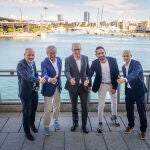 El director general de ANEN, Jordi Carrasco; el presidente del Salón Náutico, Luis Conde; el presidente del Puerto de Barcelona, José Alberto Carbonell; el director del Salón Náutico, Josep Antoni Llopart; y el director del Port Vell, David Pino