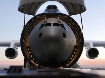 EE.UU. tendrá el avión de carga militar más grande del mundo: transportará cazas y cohetes sin desmontarlos. EE.UU. tendrá el avión de carga militar más grande del mundo: transportará cazas y cohetes sin desmontarlos.
