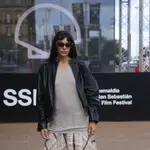 La actriz Ana Rujas con botas negras en el Festival de cine de San Sebastián.
