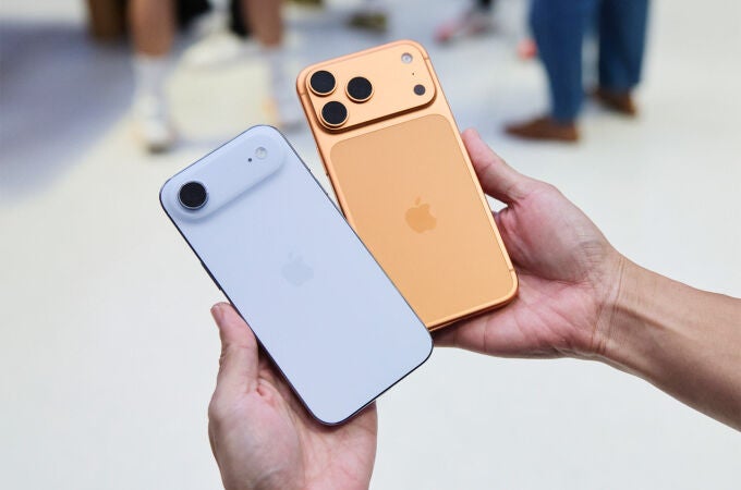 iPhone Air junto al iPhone 17 Pro