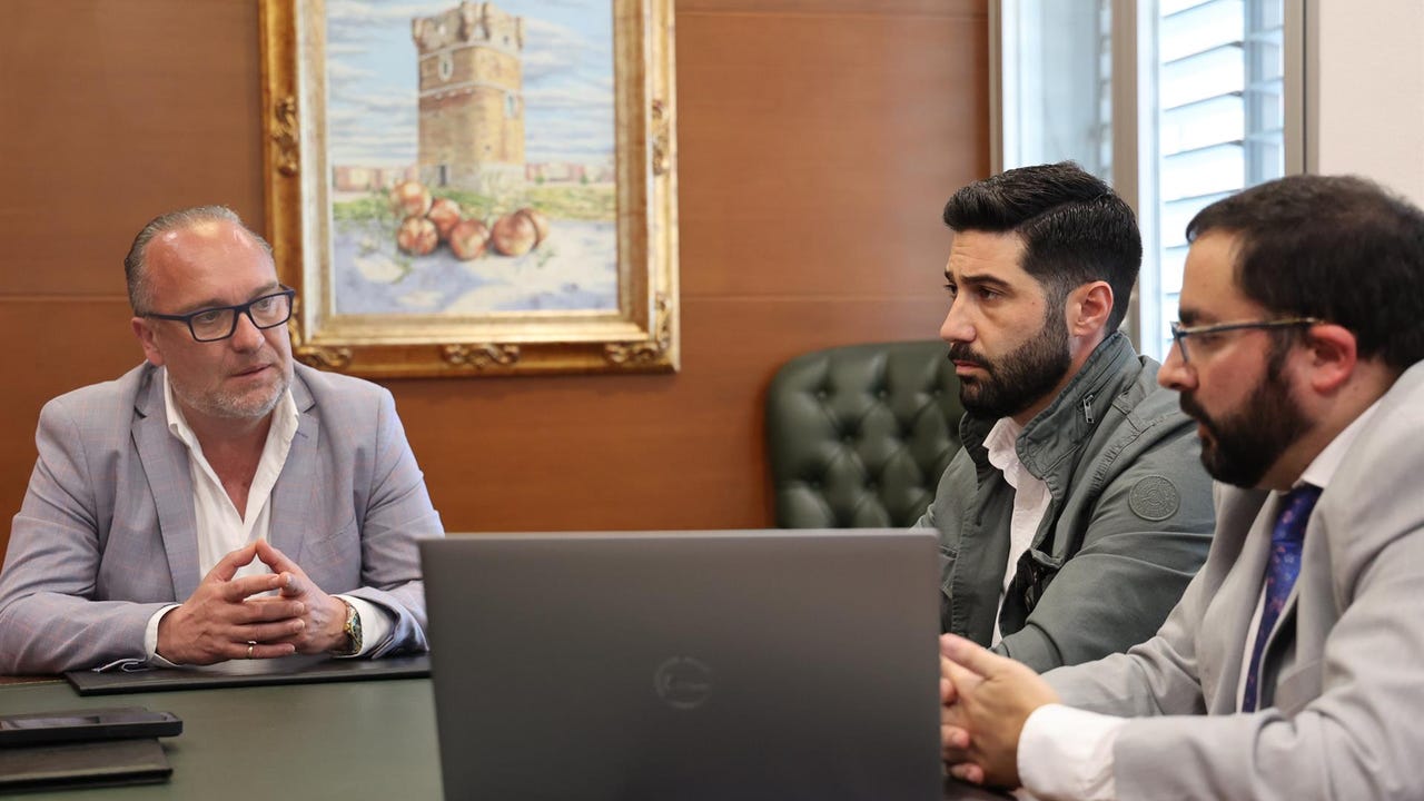 El alcalde de Arroyomolinos solicita el archivo y niega la acusación de "prevaricación"