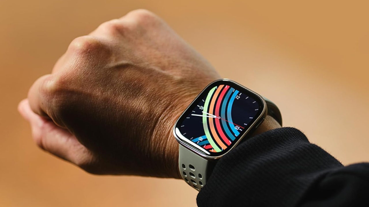 GPS integrado y llamadas por Bluetooth: el precio de este smartwatch Amazfit roza su mínimo histórico