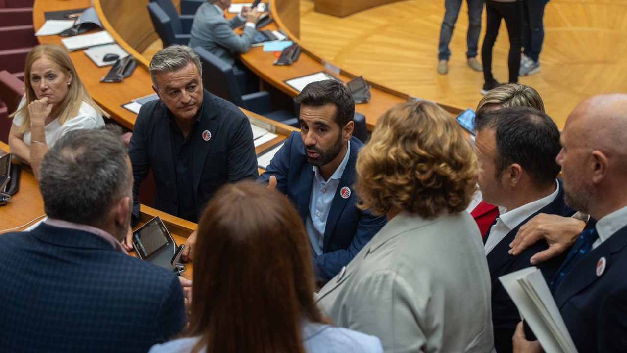 Otro día de tensión en Les Corts: Vox veta un minuto de silencio por Gaza y el PSPV irá a los tribunales