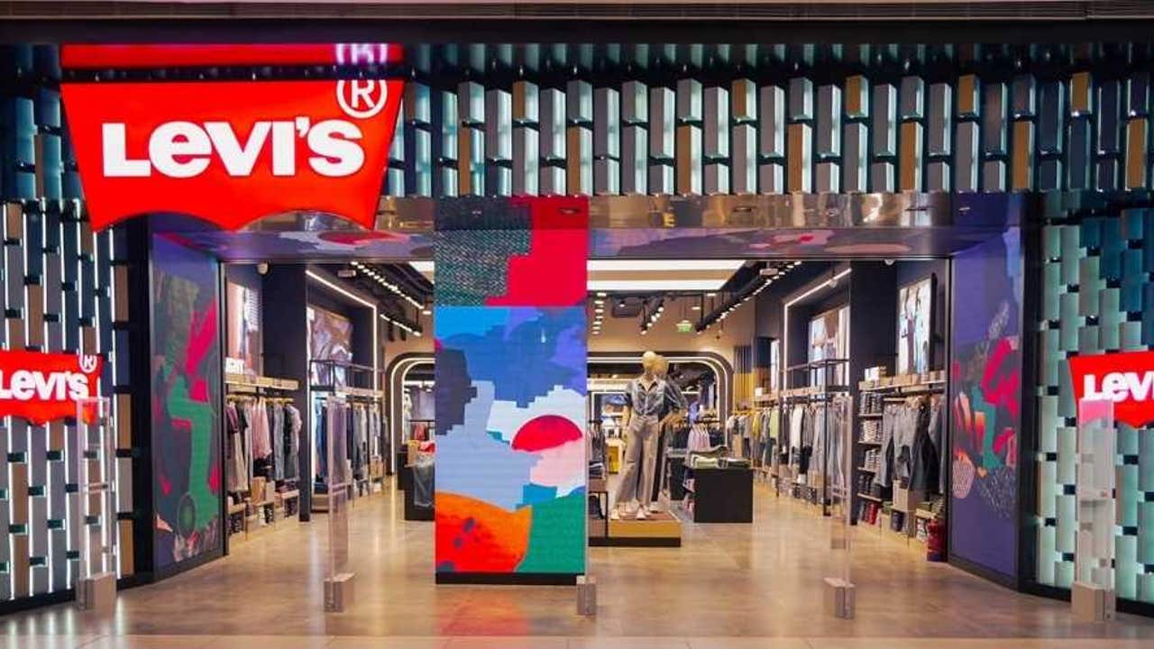 Hombres en España enloquecen: este jersey Levi’s de manga larga baja a su precio más bajo