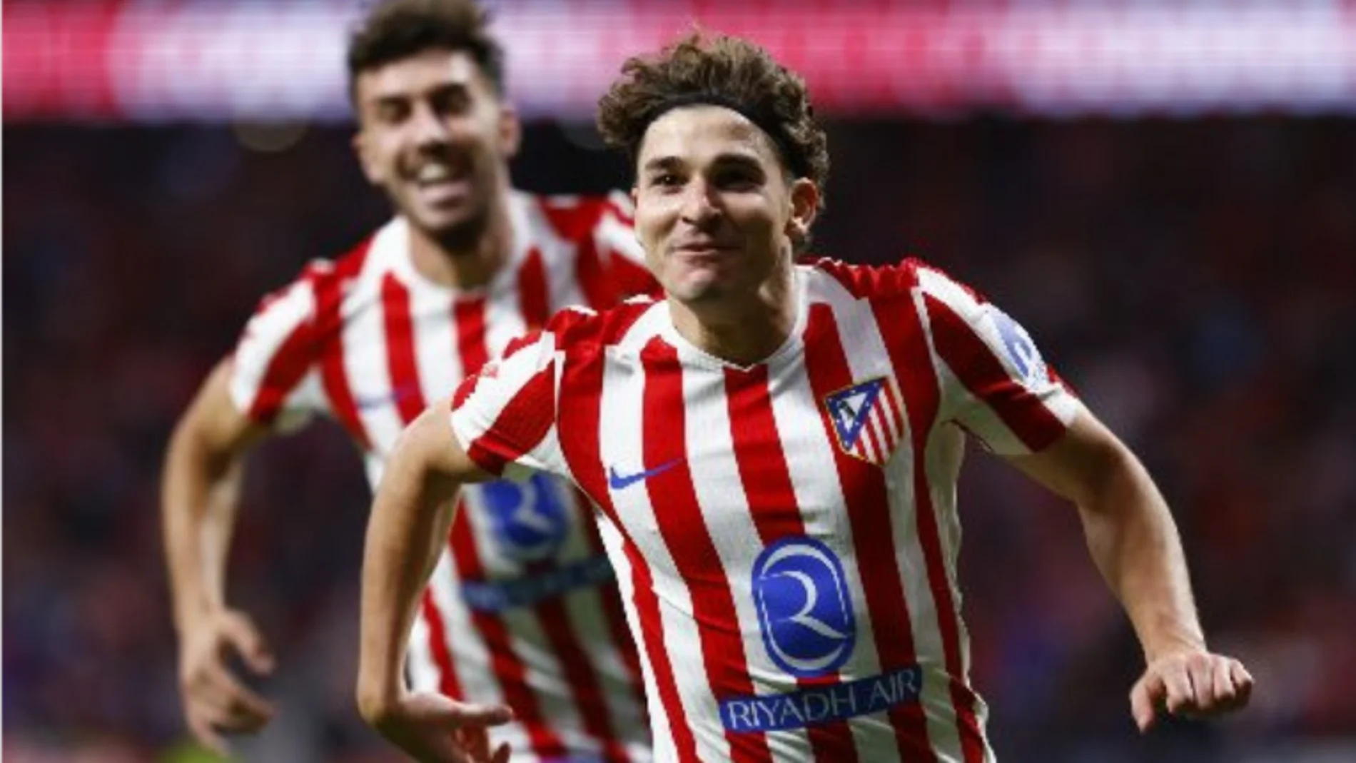 Julián Álvarez celebra su tercer gol al Rayo