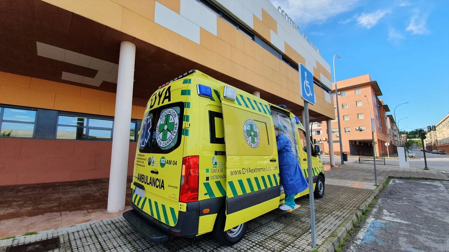 Ambulancia de DYA Extremadura