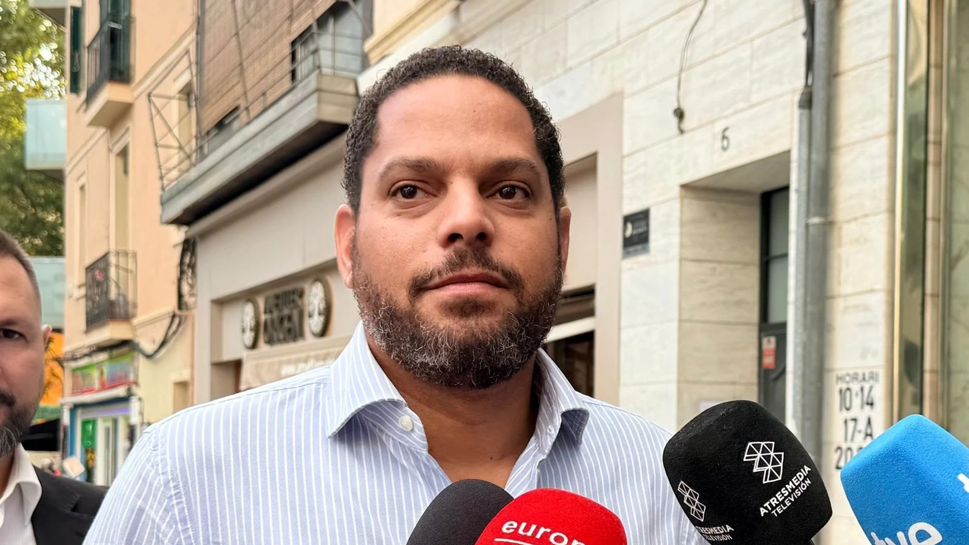El secretario general de Vox y líder de Vox en Catalunya, Ignacio Garriga, en declaraciones. EUROPA PRESS 25/09/2025