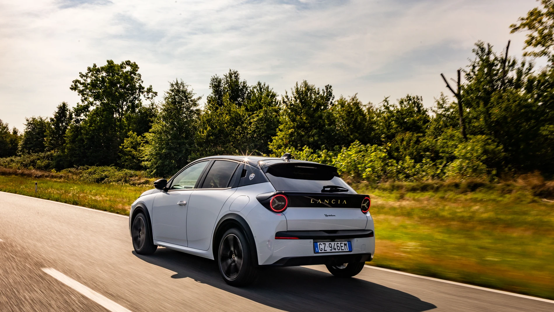 Lancia Ypsilon, la unión de la leyenda con la modernidad y la última tecnología