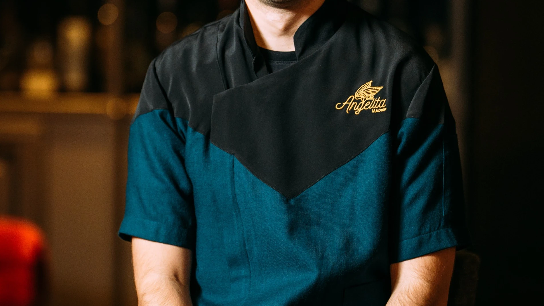 Mario Villalón en Angelita, el mejor bar de restaurante de la capital