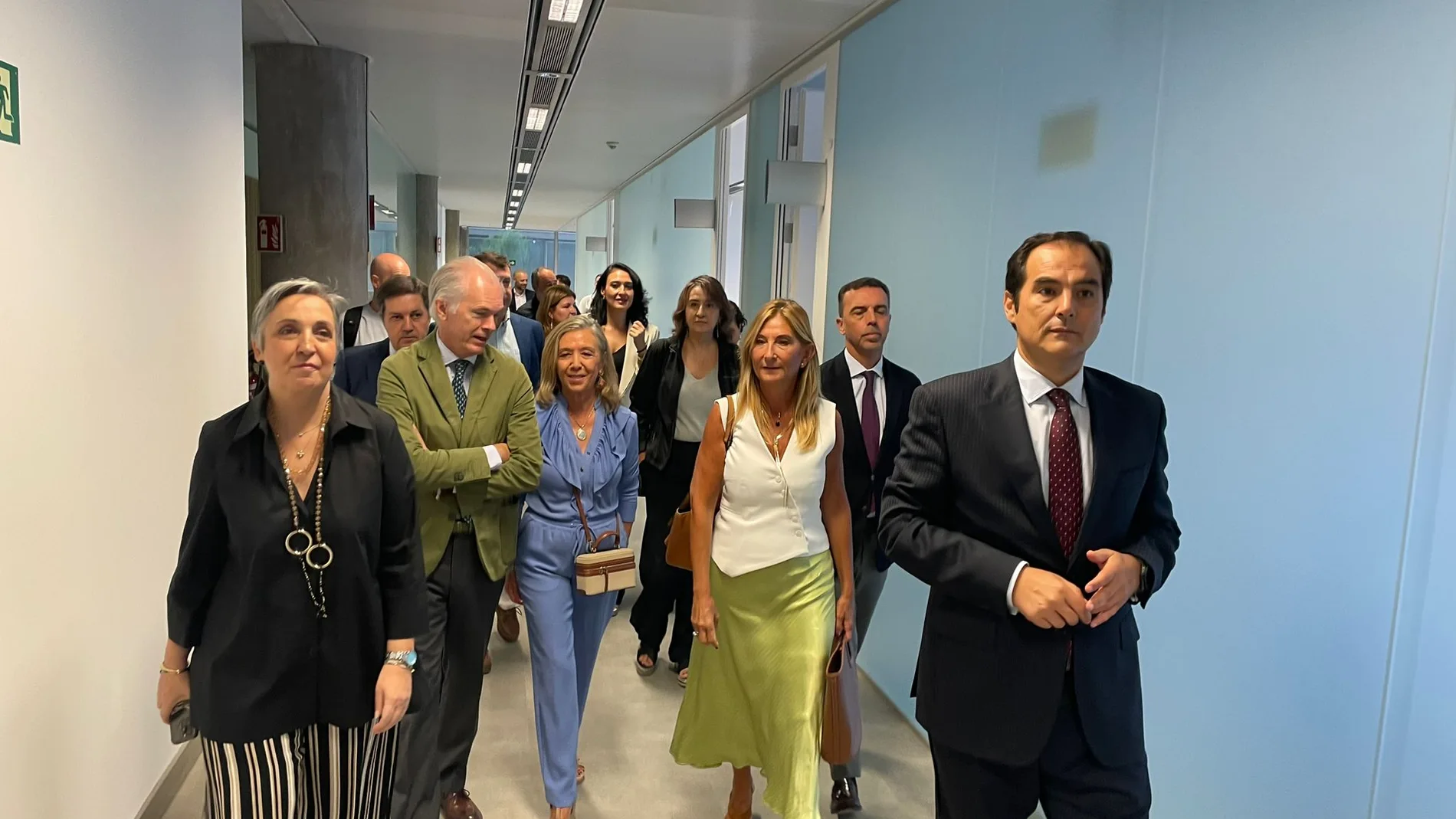 Visita a las instalaciones judiciales por parte de las autoridades