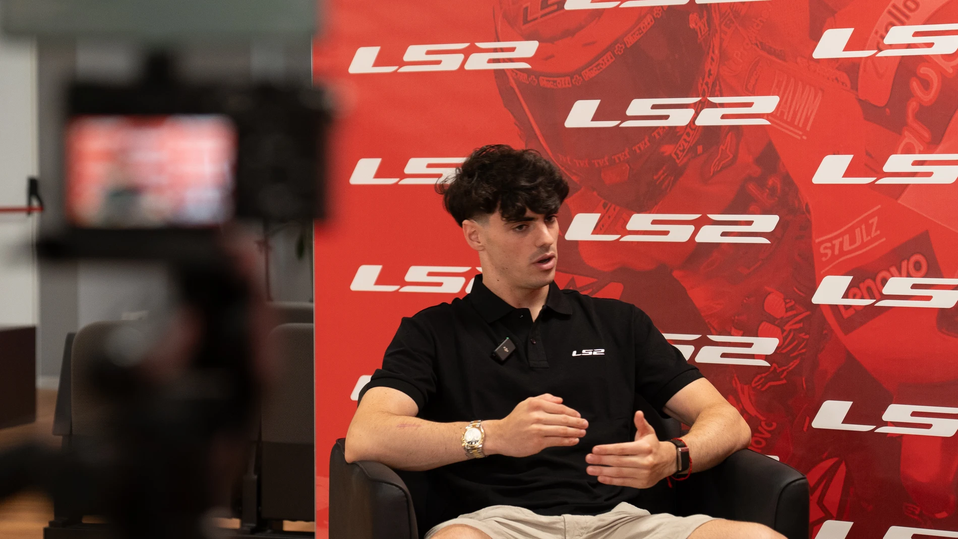 Fermín Aldeguer, durante su entrevista con LA RAZÓN