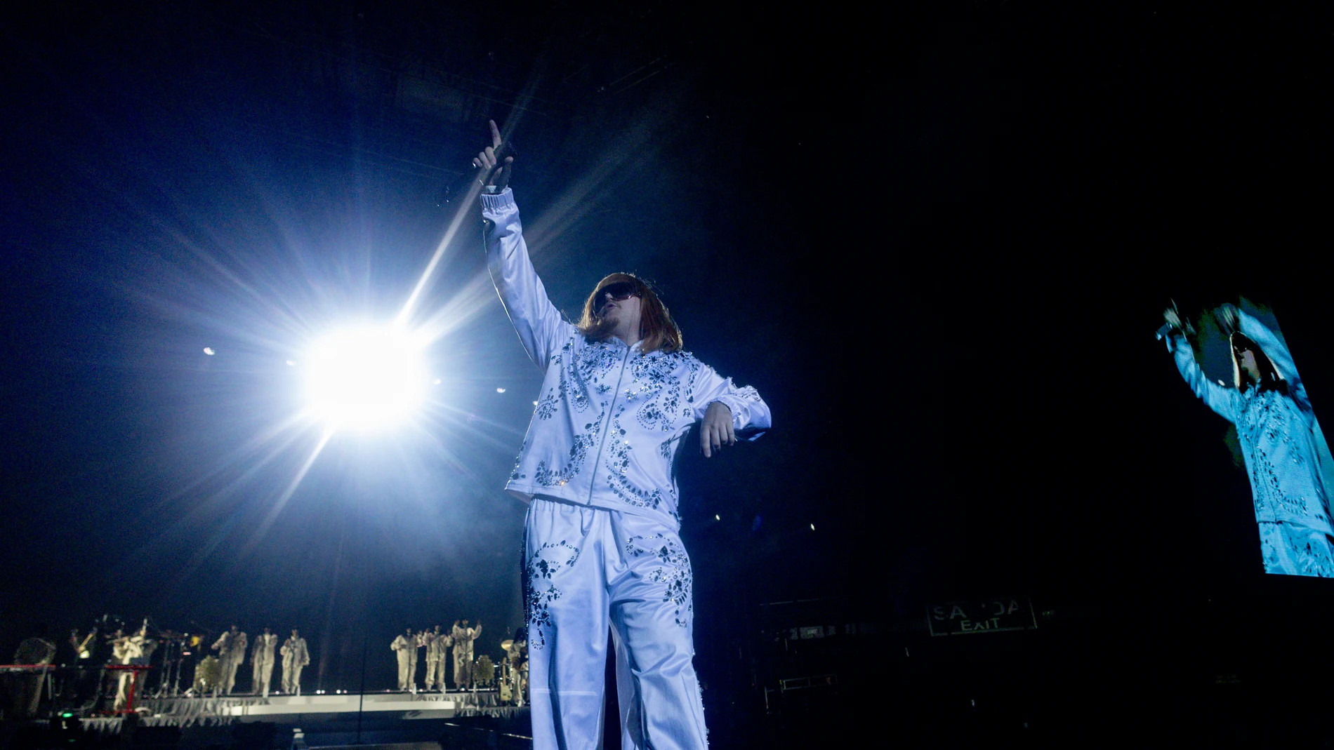 El cantante Rusowsky durante un concierto en el Movistar Arena, a 25 de septiembre de 2025, en Madrid (España). Con más de 1 millón de oyentes mensuales en Spotify, Rusowsky ha pasado de producir en su habitación a consolidarse como una referencia en la escena musical actual. Tras iniciar su trayectoria en 2019 con temas como So So, que ya se han convertido en clásicos del underground nacional, el productor y compositor madrileño ha lanzado en 2025 su primer álbum, Daisy. 25 SEPTIEMBRE 2025;...