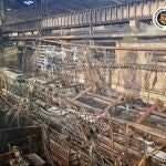 Un incendio calcina parte de una línea de producción de Acerinox en Los Barrios (Cádiz)