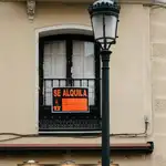 Alrededor del 10% de los jóvenes europeos gastan casi la mitad de sus ingresos en alquiler