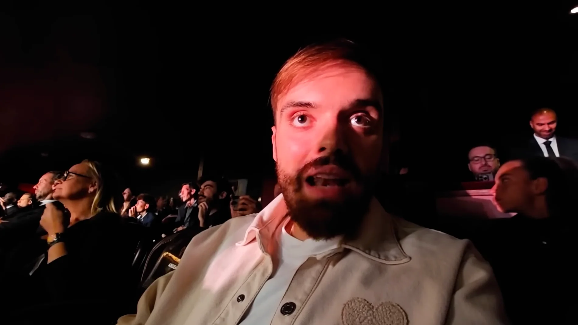 La reacción de Ibai Llanos a los gritos del padre de Lamine Yamal en la gala del Balón de Oro