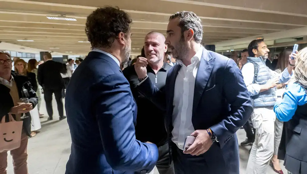 El PP respalda la fundación de Espinosa e ironiza con la presencia de Aldama en la inauguración: "No se pierde un sarao"