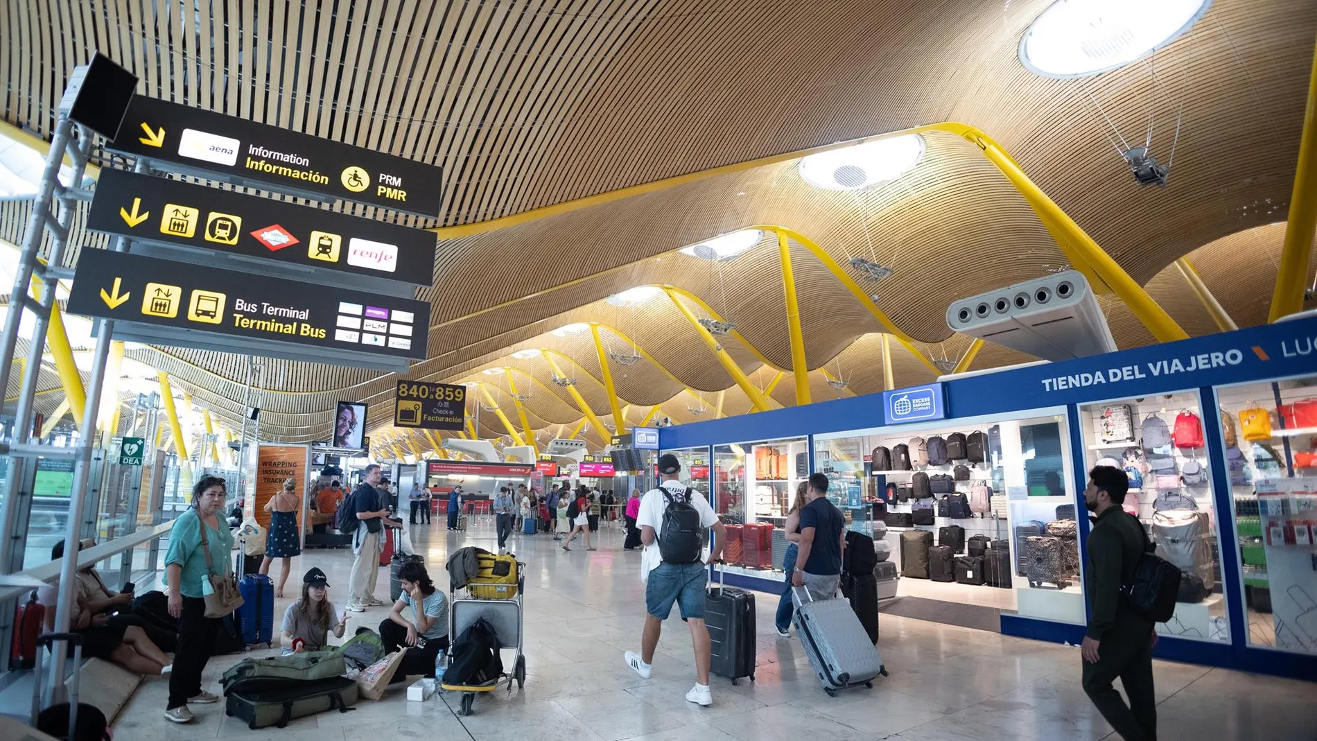 Economía/Empresas.- Aena asegura que la red de aeropuertos españoles seguirá bajo un sistema integrado