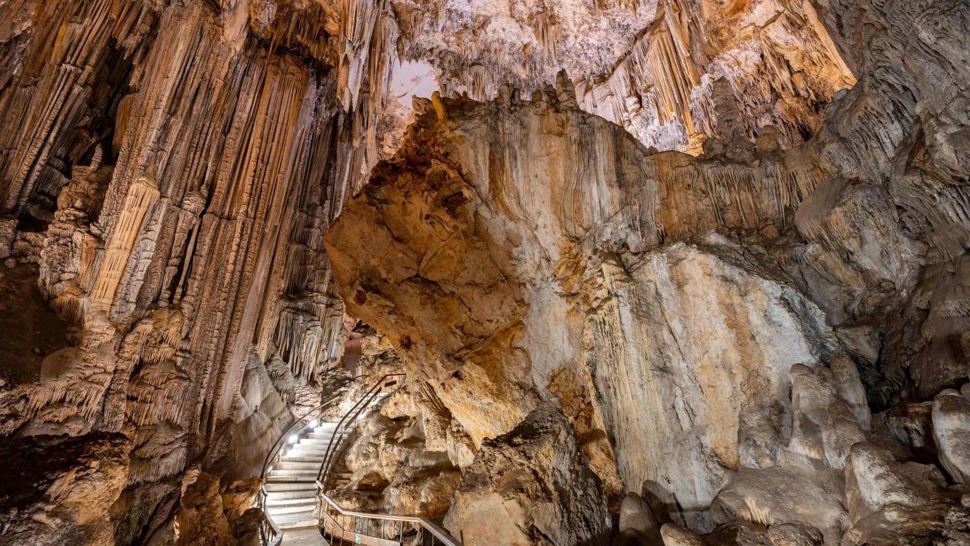 La Cueva de Nerja