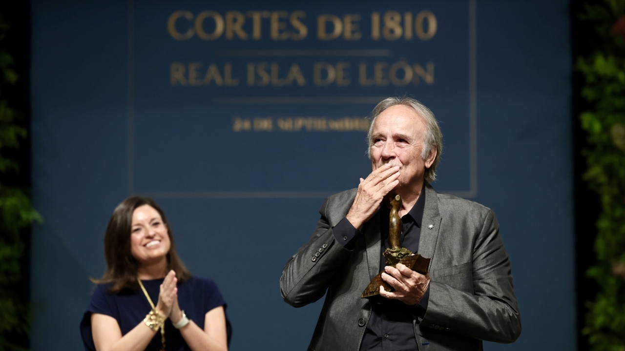 Joan Manuel Serrat será premiado este viernes por la Universidad de Sevilla