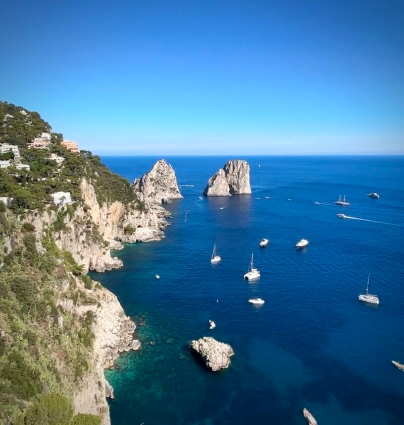 Los Farallones de Capri, las grandes rocas icónicas