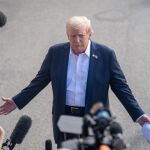 EEUU.- AMP.- Trump autoriza el env&iacute;o de tropas y el uso de la "fuerza total" en Portland