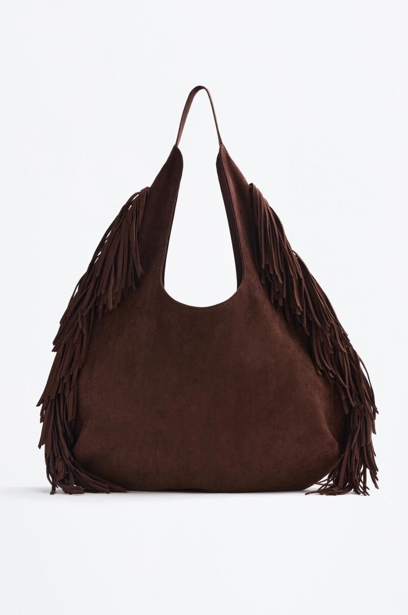 Bolso de flecos.