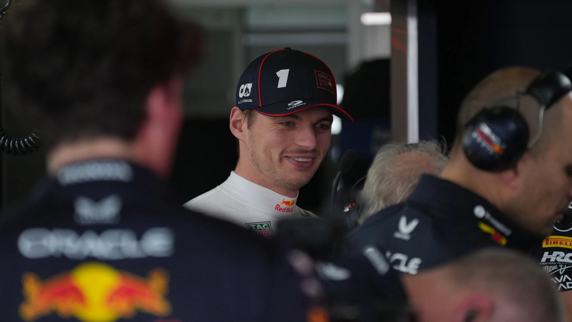 (Foto de ARCHIVO) FILED - 15 March 2025, Australia, Melbourne: Dutch Formula One driver Max Verstappen of team Red Bull prepares for his race during the third practice session of the Formula One Australian Grand Prix at the Albert Park Circuit. Photo: Hasan Bratic/dpa 15/03/2025 ONLY FOR USE IN SPAIN