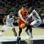 De Larrea fue una pesadilla para la defensa del Real Madrid