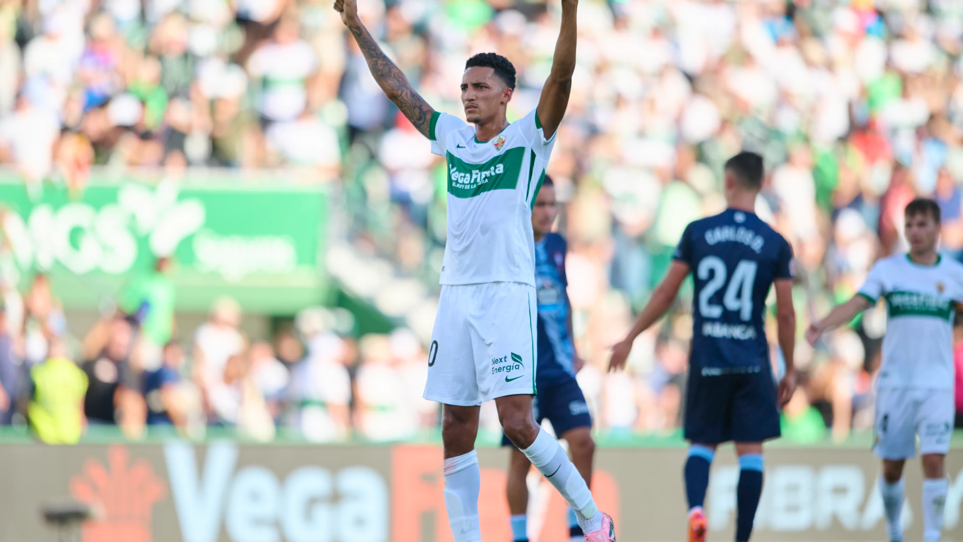 Alvaro Rodriguez of Elche CF celebrates victory after after the Spanish League, LaLiga EA Sports, football match played between Elche CF and RC Celta de Vigo at Estadio Manuel Martinez Valero on September 28, 2025 in Elche, Alicante, Spain. AFP7 28/09/2025 ONLY FOR USE IN SPAIN