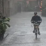 Alerta roja por lluvias este lunes en el litoral norte de Castellón y todo el litoral de Valencia