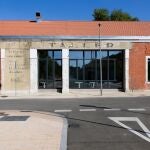 Exterior de las instalaciones de la Escuela Superior de Diseño situada en el barrio Los Cuarteles, epicentro de la creatividad y la innovación en Valladolid