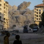 Israeli airstrike hits multistory building in Gaza City