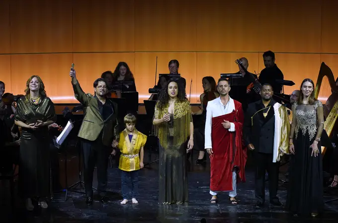 Un excesivamente largo «Farnace» Un excesivamente largo «Farnace»