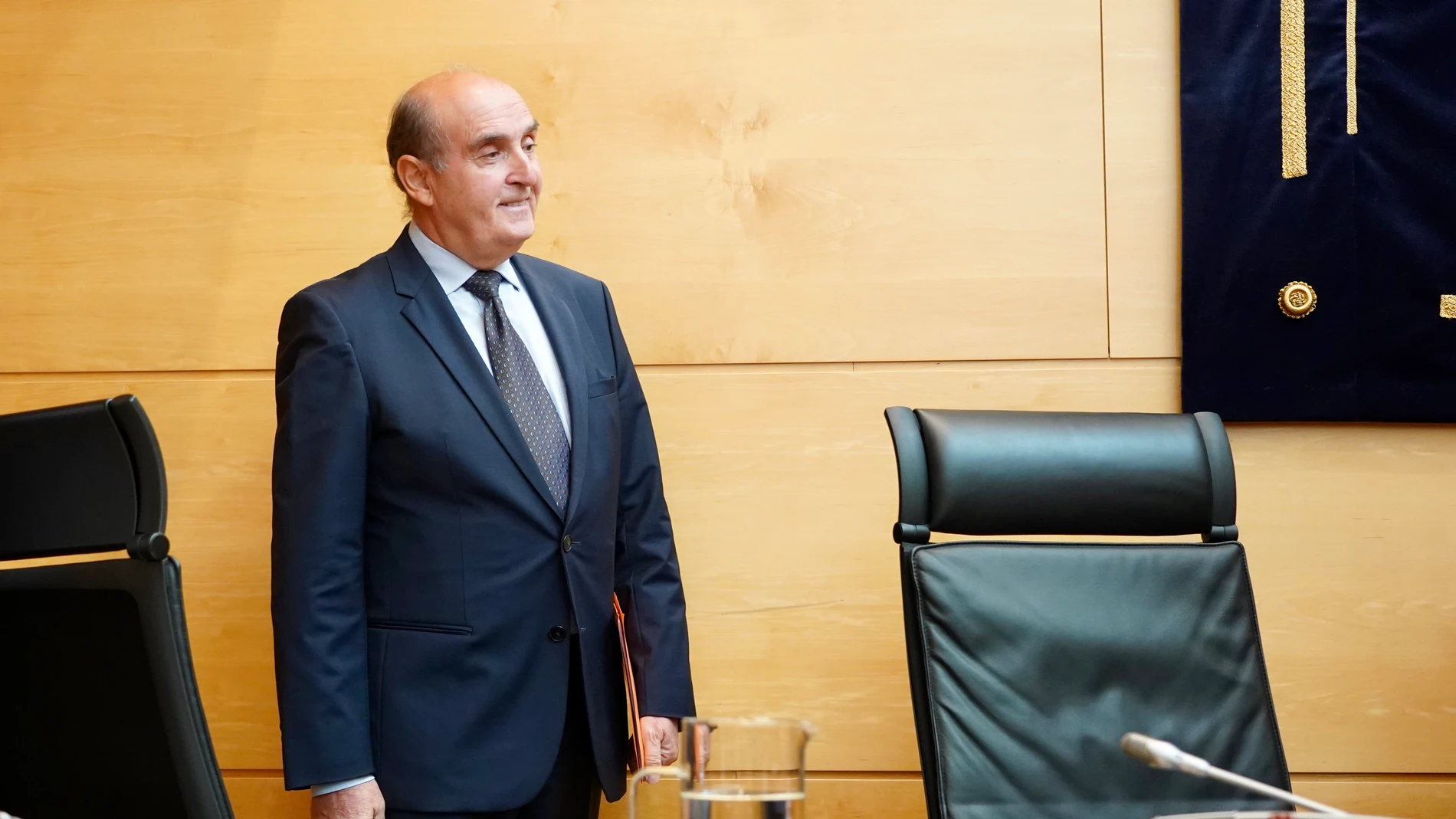 l comisionado de Transparencia de Castilla y León, Tomás Quintana, presenta la Memoria Anual correspondiente al año 2024 ante la Comisión de Relaciones con el Procurador del Común en las Cortes.