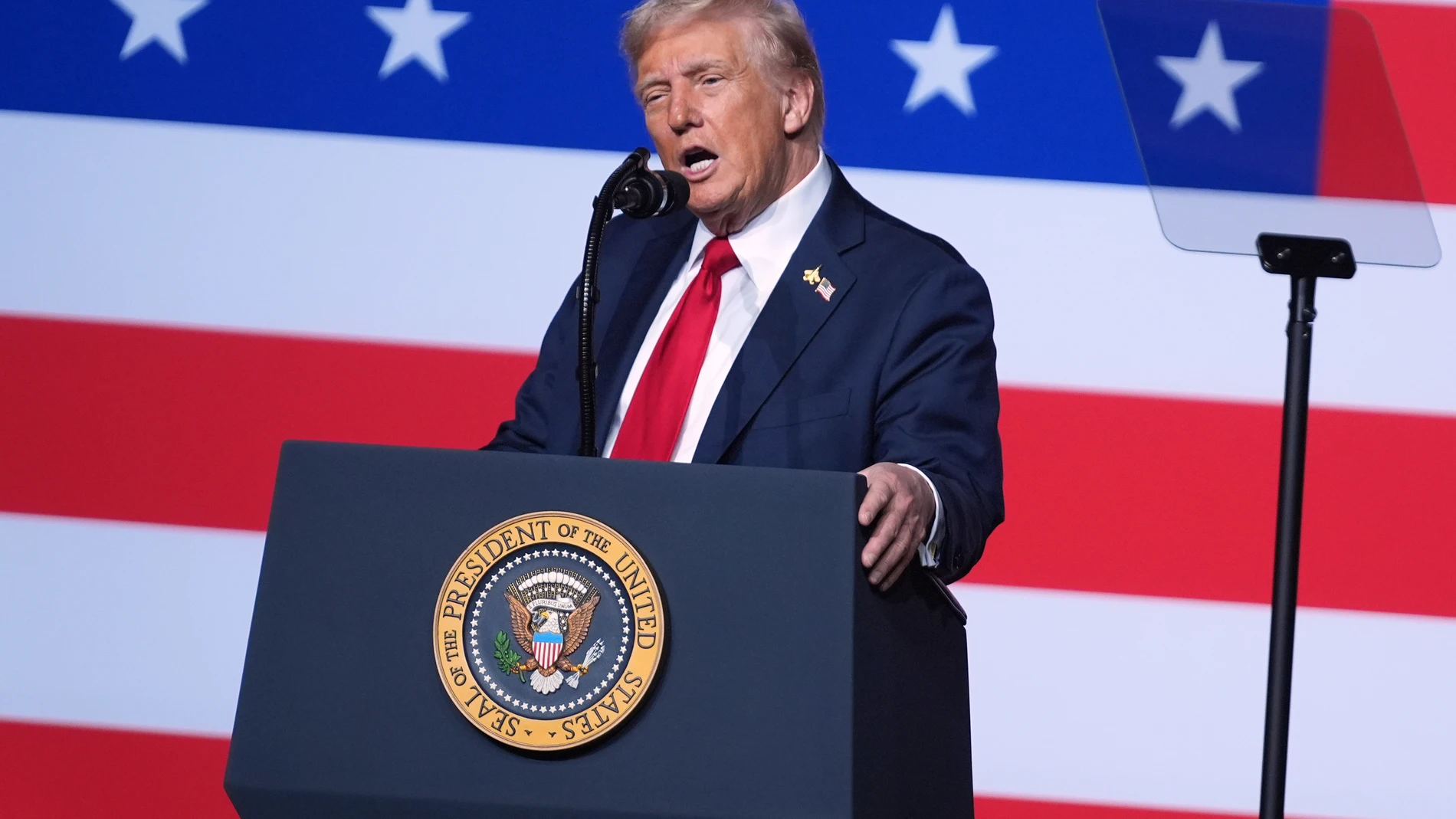 President Donald Trump speaks to a gathering of top U.S. military commanders at Marine Corps Base Quantico, Tuesday, Sept. 30, 2025, in Quantico, Va. (AP Photo/Evan Vucci)