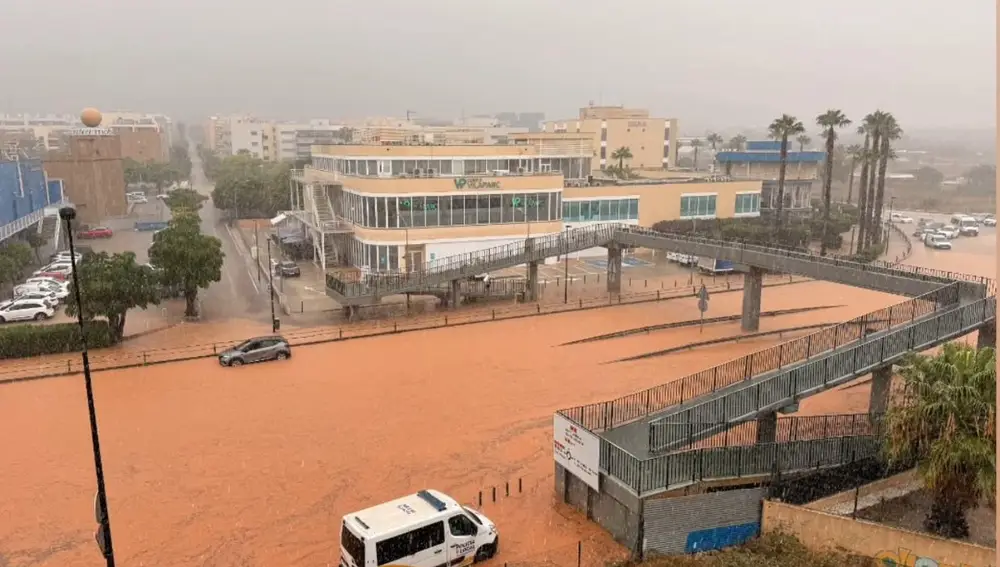 La AEMET eleva al riesgo extremo Ibiza y Formentera por las lluvias torrenciales