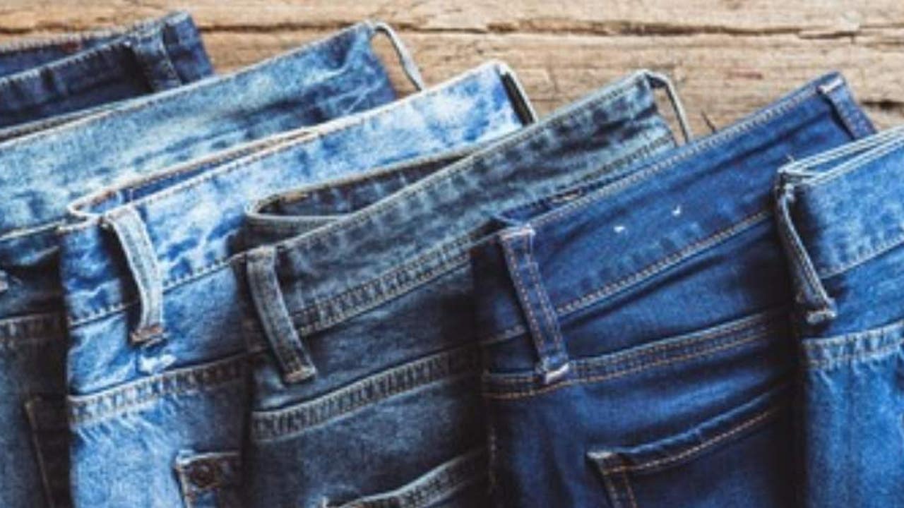 Tres pantalones que todo hombre +40 debería tener en su armario: estilo, comodidad y precio rebajado