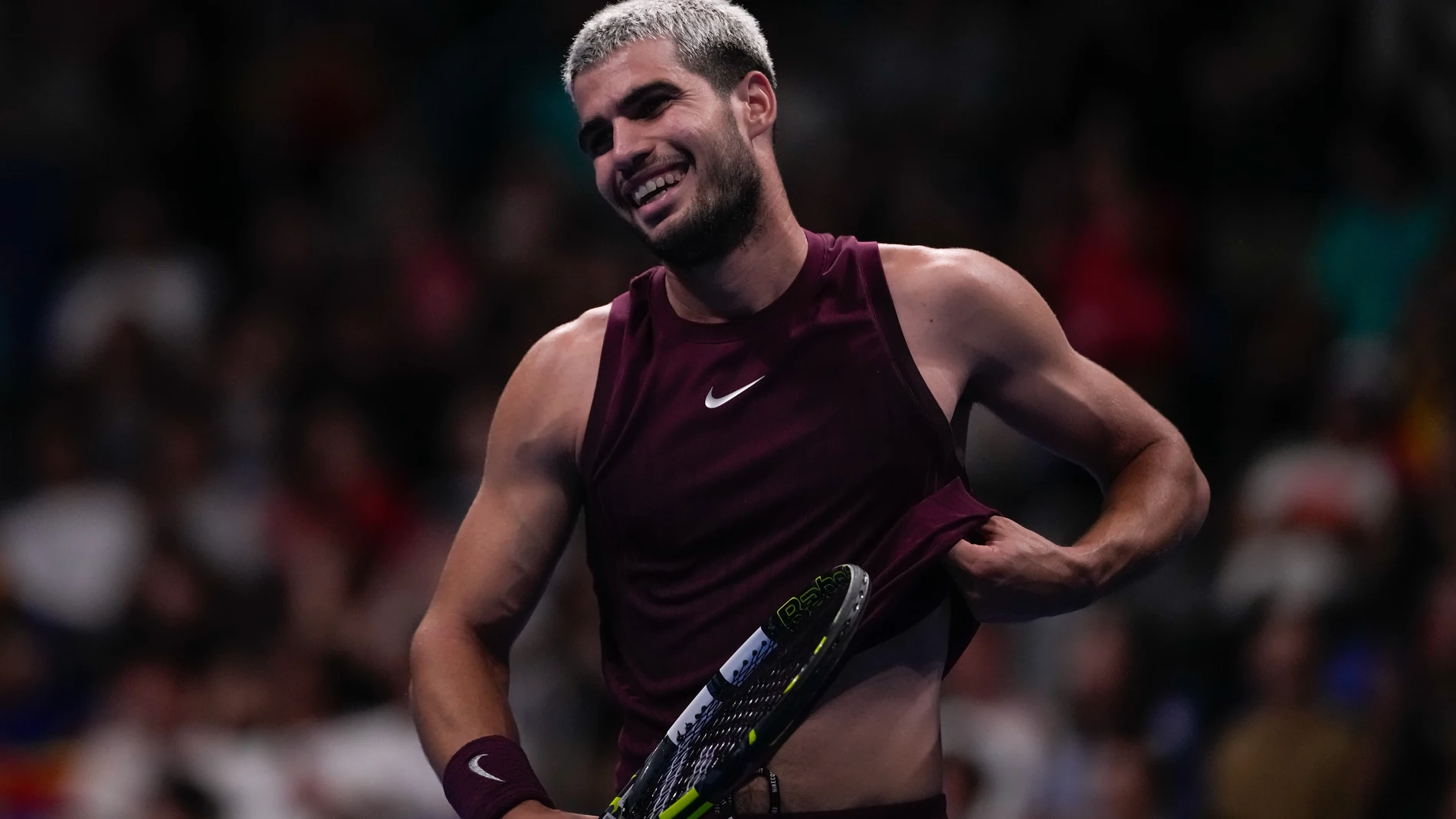 Spain's Carlos Alcaraz, reacts during the men's final match against United States' Taylor Fritz at the Tokyo ATP 500 tennis tournament at Ariake Coliseum, in Tokyo, Japan, Tuesday, Sept. 30, 2025. (AP Photo/Louise Delmotte)