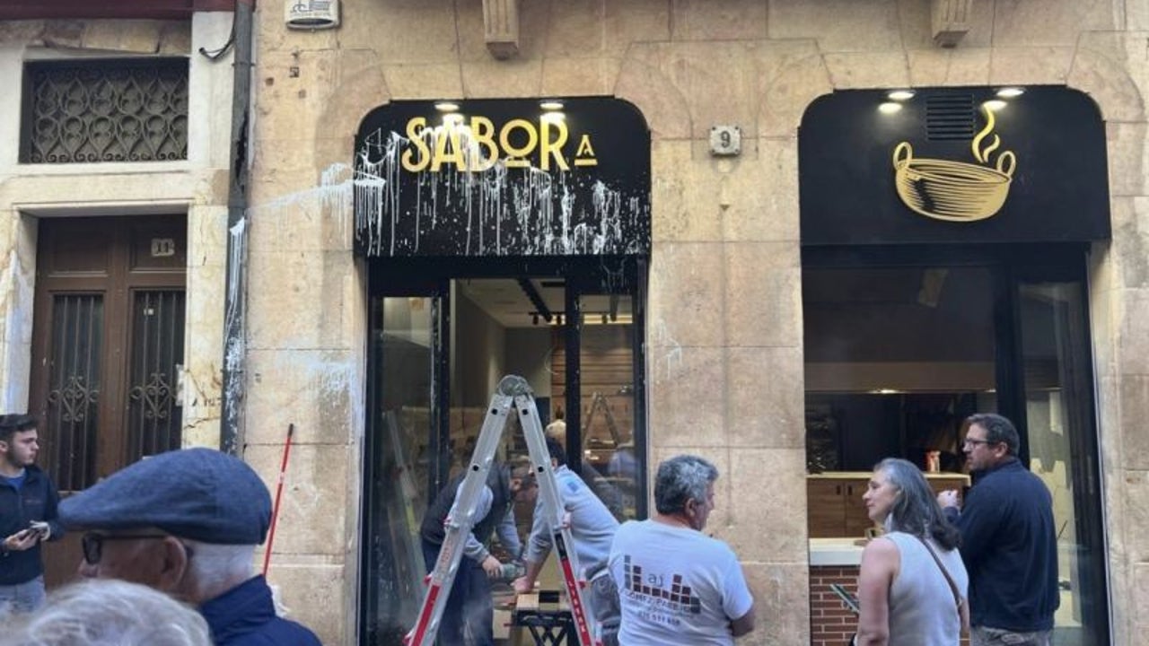 El constitucionalismo propone comprar más en las tiendas vandalizadas por el independentismo radical